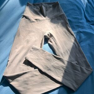 NVGTN High Waisted Leggings